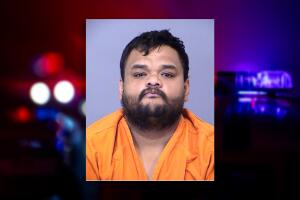 Sospechoso de apuñalar a mujer hispana en Phoenix se entrega a autoridades fronterizas