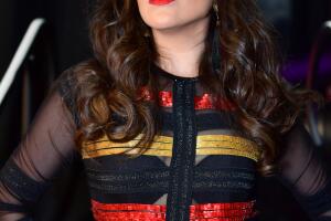 Fatima 4- posando.jpg