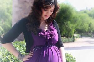 Salen a la luz fotografías de Allisson Lozz embarazada