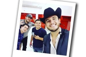 Edén Muñoz es fanáticos de las selfies