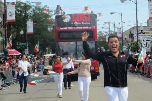 Colorido desfile de La VIllita