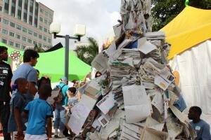 Concurrida la Feria Internacional del Libro en Miami