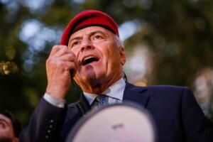Curtis Sliwa rechaza retirarse de la contienda por la alcaldía de Nueva York.