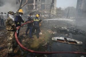 APTOPIX India Plane Crash