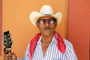 Domingo Hernández de León, 73 años. 