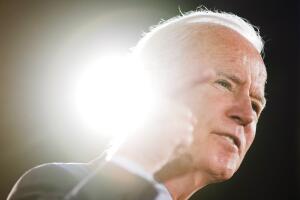 El exvicepresidente Joe Biden habla durante un acto de campaña en Scranton, Pensilvania, el 23 de octubre de 2019.