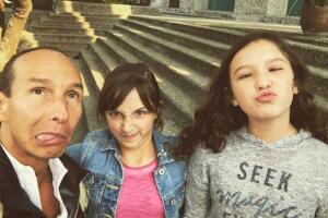 papas famosos con hijos