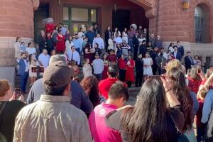 parejas gratis boda comunitaria San Valentín San Antonio Texas