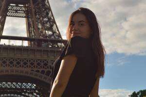 Nicole Casteele FB 2019.jpg