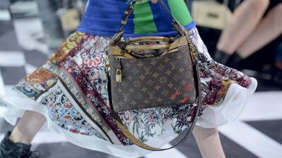 Como combinar con tus outfits tu bolso speedy Louis Vuitton