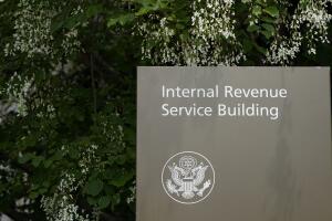 IRS ICE acuerdo