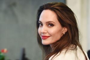 angelina-jolie-tatuajes.jpg