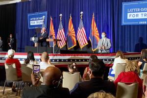 Pence en Arizona