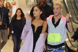 famosos con hermanos homosexuales