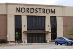 nordstrom, r m
