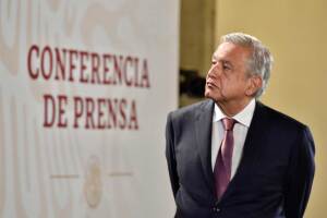 AMLO (English).jpg