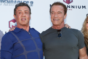 sylvester-stallone-arnold-schwarzenegger (2).png