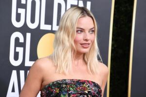 77th Annual Golden Globe Awards - Arrivals