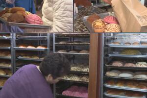 Aumento en el precio de huevos impacta la producción de 'conchas' en panaderías de Chicago