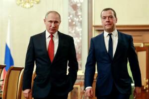 Vladimir Putin y Dmitry Medvedev