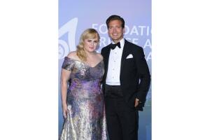 rebel wilson y jacob busch.jpg