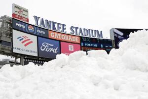 Tormenta invernal deja hielo, nieve y frío extremo en Nueva York y el área triestatal.