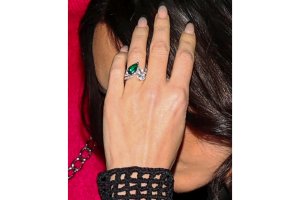 anillo-megan-fox.png