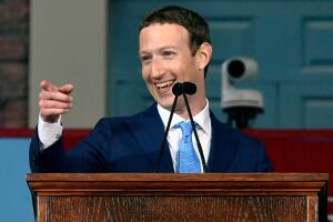 mark Zuckerberg dando un discurso