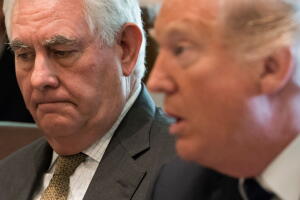 Tillerson podría ser reemplazado a más tardar en enero.