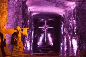 sal-catedral-zipaquira-colombia-3.jpg