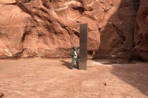 El monolito metálico hallado en Utah.