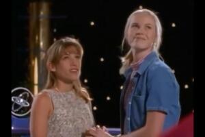 _'Power Rangers' Amy Jo Johnson (Kimberly y Catherine Sutherland (Kat) Pink Rangers.jpg