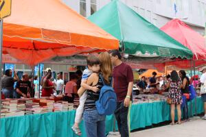 Concurrida la Feria Internacional del Libro en Miami