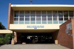 escuela long beach.jpg