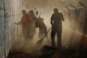migrantes trabajando