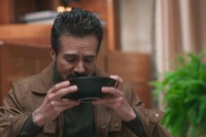 Tino en Papás por Conveniencia