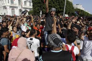 Manisfestantes en Tunez