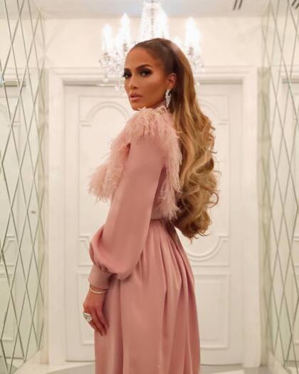 <b>Jennifer Lopez</b>: Cantante, actriz, bailarina, productora, empresaria. Todo lo que toca es oro y parece que todavía está empezando.