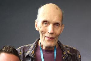 Carel Struycken-los-locos-addams