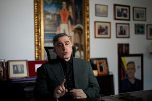 El Fiscal General Tarek William Saab dio una entrevista en su oficina en Caracas, Venezuela. 