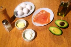 huevos-rellenos-con-salmon-y-palta-2.jpg