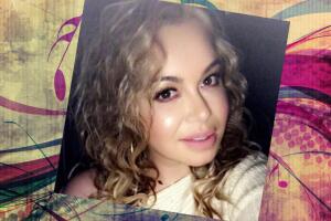 Chiquis es la queen de las selfies and we love it!