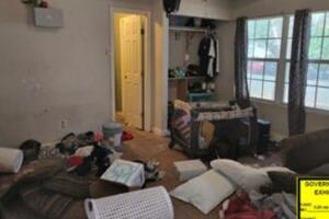 El Paso migrantes casa de seguridad condiciones deplorables trafico humano arrestos menores inmigracion