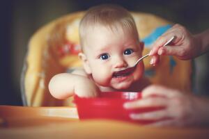 bebe-comiendo.jpg