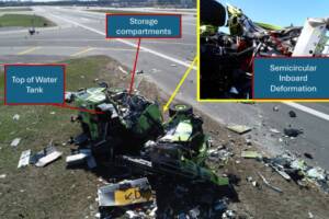 ambulancia choque en LaGuardia.jpg