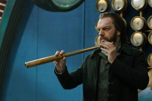 hugo_weaving_mortal_engines.jpg