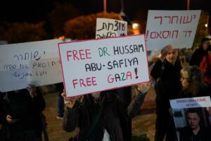 Mideast Wars Detained Doctor