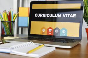 curriculo-emprego-trabalho-0717-1400x800.jpg