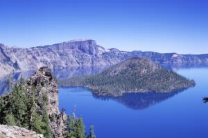 crater_lake_large.jpg