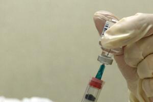 Chicago Begins Giving Out Annual Flu Shots